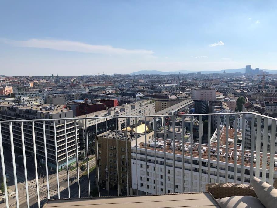דירות Stunning View Over Vienna In City Center מראה חיצוני תמונה